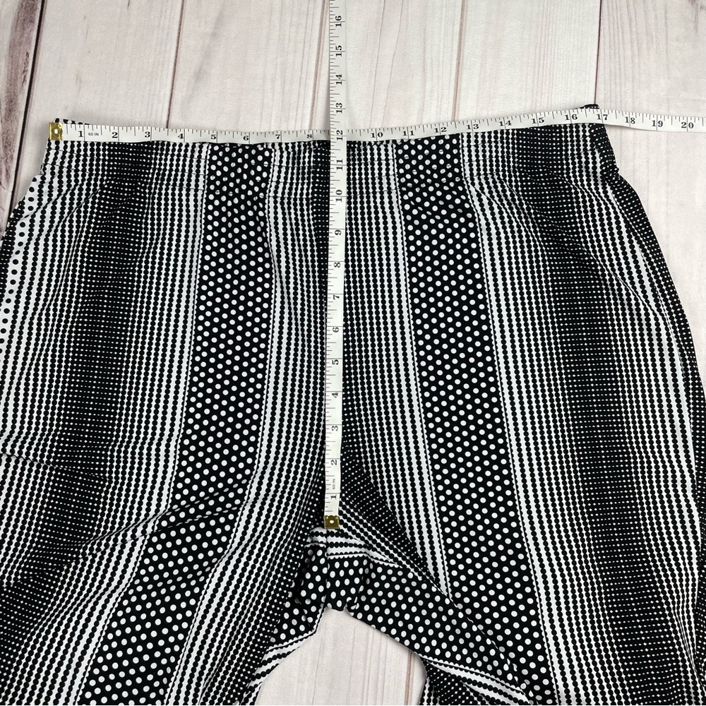 Chico's Polka Dot Stripe Pull On Pants Women’s L Ankle Black White Stretch EUC - Picture 10 of 13